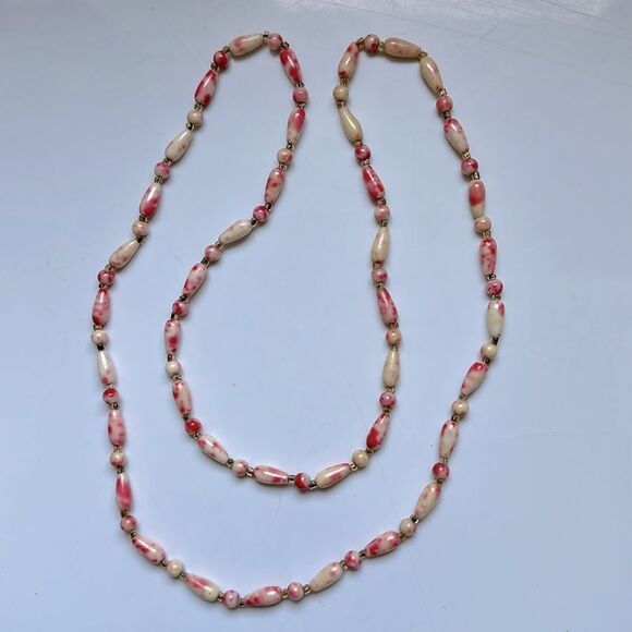 Pink and Cream Beaded Necklace - Picture 3 of 4